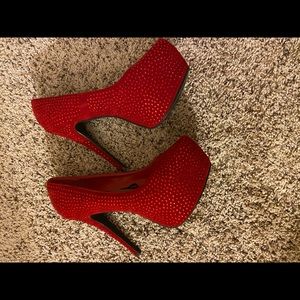 Red Heel w/ rhinestones (SOLD)